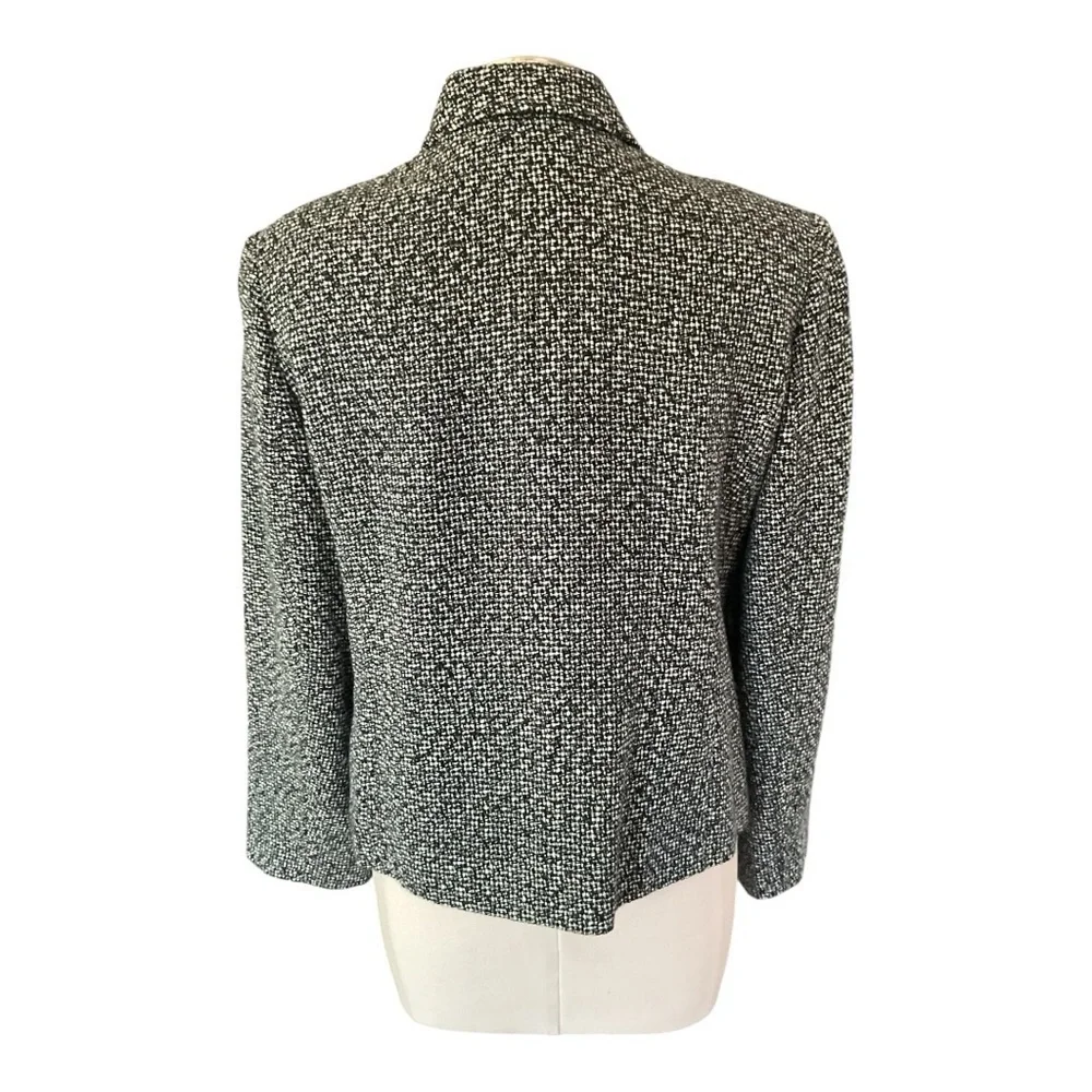 Croft & Barrow Textured Button Front Jacket – Size Medium - Picture 4 of 7